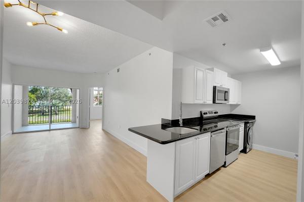 Arissa Place, 2020 Greenview Shores Blvd #109, Wellington, Florida 33414, image 2