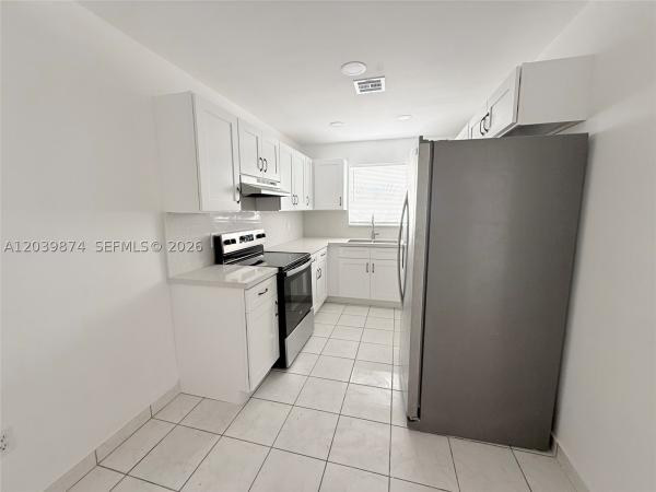 2645 SW 28th Ct #2645, Miami, Florida 33133, image 2