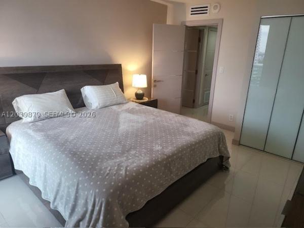 Arlen House East, 100 Bayview Dr #904, Sunny Isles Beach, Florida 33160, image 2