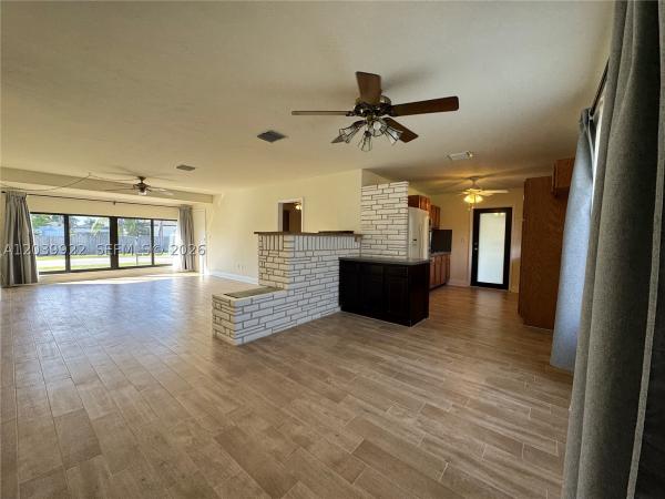 Cutler Ridge, 20921 Coral Sea Rd, Cutler Bay, Florida 33189, image 2