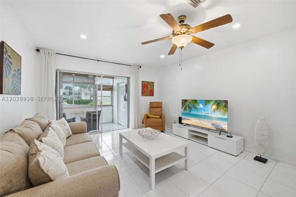 2894 E Crosley Dr E #D, West Palm Beach, Florida 33415, image 1