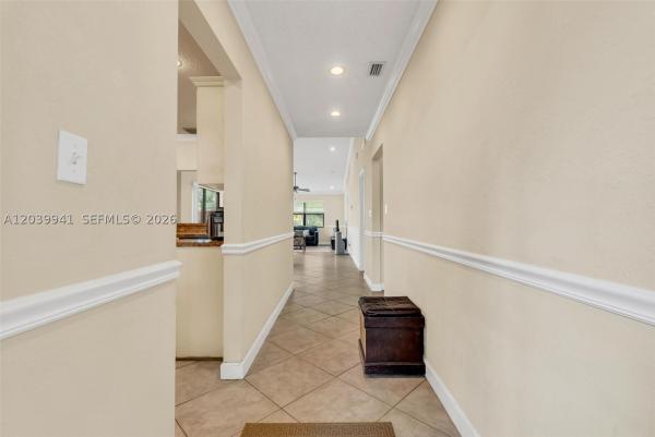 6633 N Parkway Dr #5-7, Margate, Florida 33068, image 2