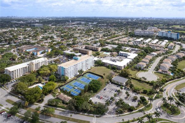 Hillcrest, 919 Hillcrest Dr #201, Hollywood, Florida 33021, image 1