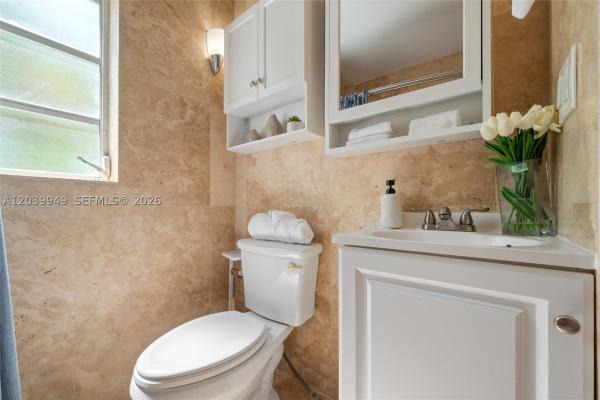Espanola Court, 750 Espanola Way #8, Miami Beach, Florida 33139, image 2