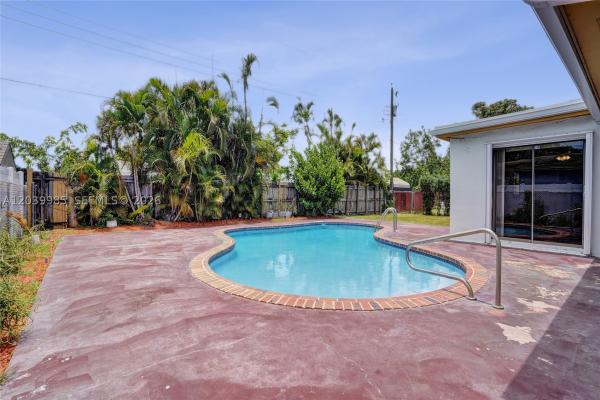 Boulevard Heights, 1530 N 73rd Ave, Hollywood, Florida 33024, image 1