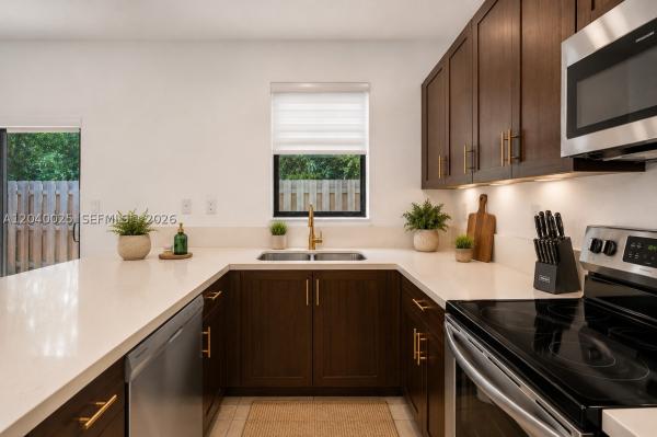 670 NE 207th St, Unincorporated Dade County, Florida 33179, image 1