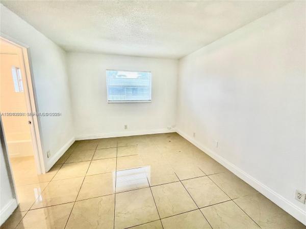 Ocean Drive Estates, 241 SE 9th Ave #207, Pompano Beach, Florida 33060, image 1