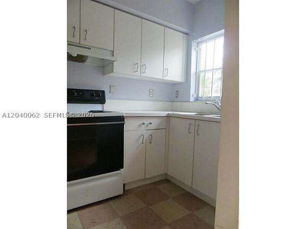 436 NW 84th Ter, Unincorporated Dade County, Florida 33150, image 2