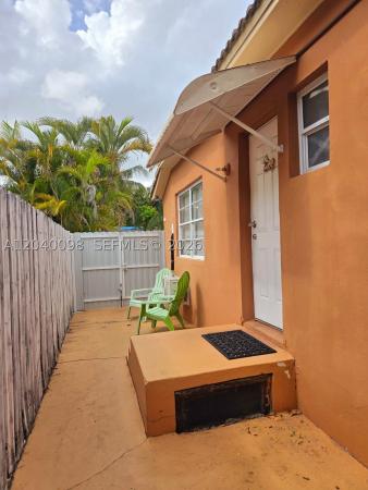 Durham Terrace, 4074 NW 4th St, Miami, Florida 33126, image 2