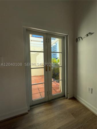 Aventura Bay Townhomes, 18410 NE 30th Ave, Aventura, Florida 33160, image 2
