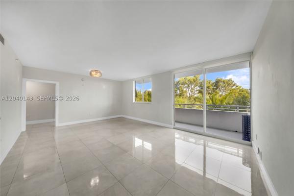 Venture At Aventura West, 2775 NE 187th St #318, Aventura, Florida 33180, image 2