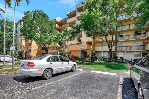 Environ 2, 3841 Environ Blvd #629, Lauderhill, Florida 33319, image 2