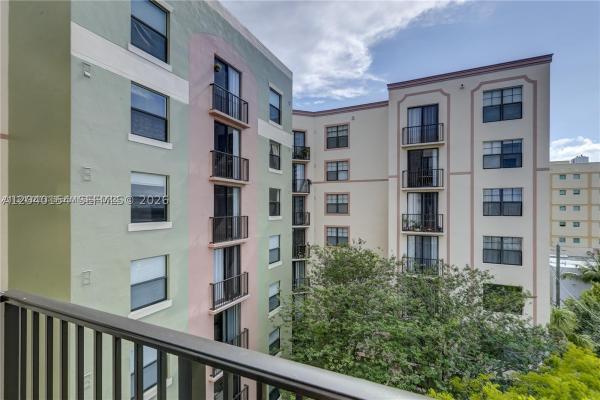 Regent Park At Young Circle, 1919 Van Buren St #620A, Hollywood, Florida 33020, image 1