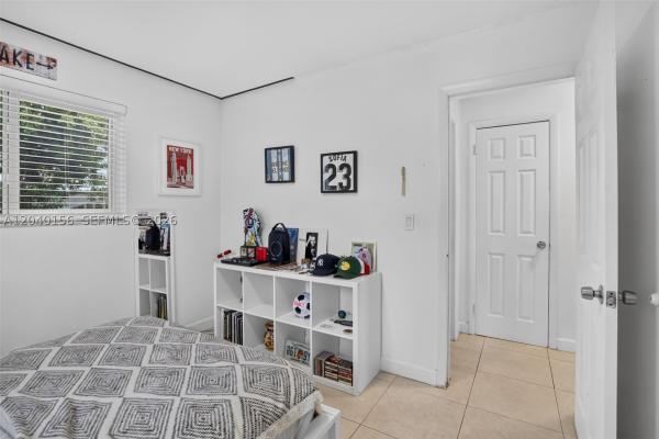 Hollywood Hills, 2220 N 40th Ave, Hollywood, Florida 33021, image 2