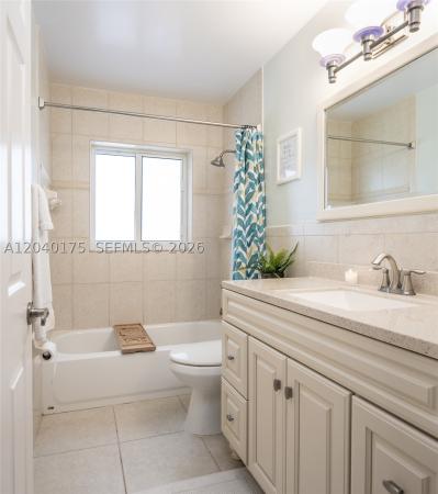 Knoll Ridge, 5404 NE 22nd Ave, Fort Lauderdale, Florida 33308, image 2