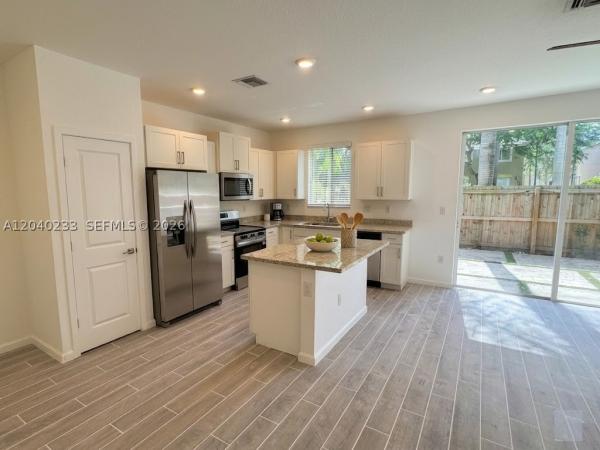 Towns At Seascape, 1019 SE 24th Ter, Homestead, Florida 33035, image 2