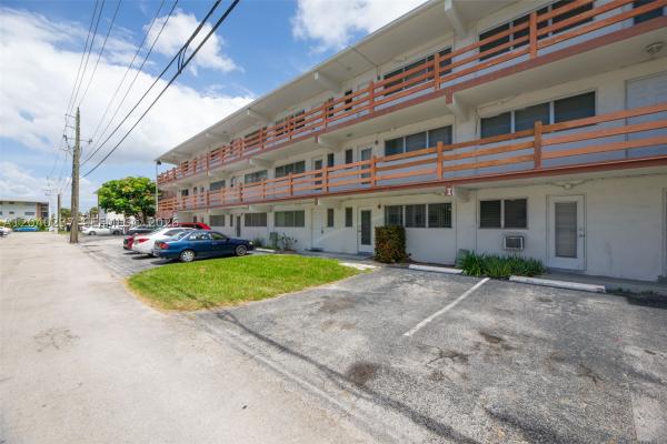 Floridian Arms, 1450 NE 170th St #115, North Miami Beach, Florida 33162, image 1