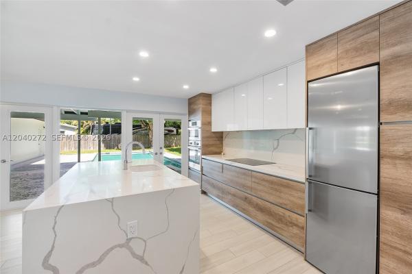 Mangowood, 8265 SW 149th Dr, Palmetto Bay, Florida 33158, image 2