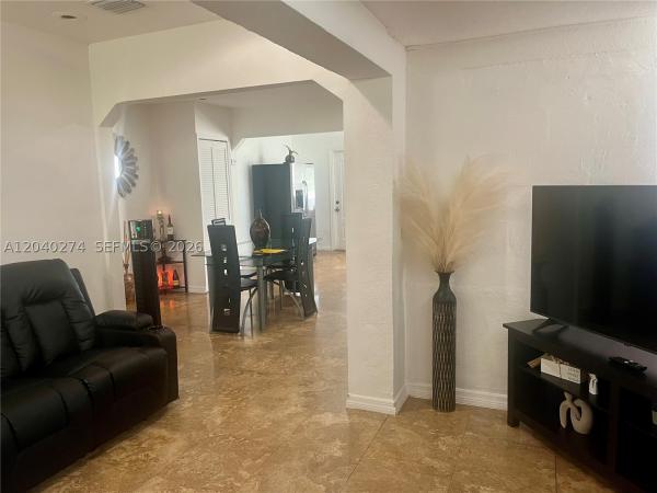Blake, 521 NW 32nd Pl, Miami, Florida 33125, image 2