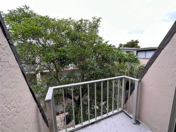 Portofino Gardens, 1100 SE 4th Ave #32, Deerfield Beach, Florida 33441, image 3