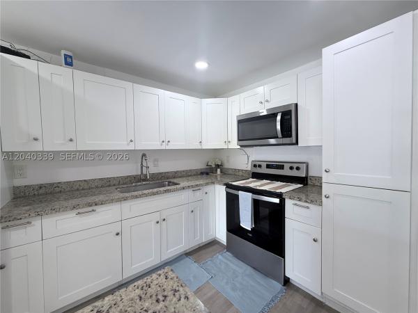 International, 6780 W 2nd Ct #212, Hialeah, Florida 33012, image 2