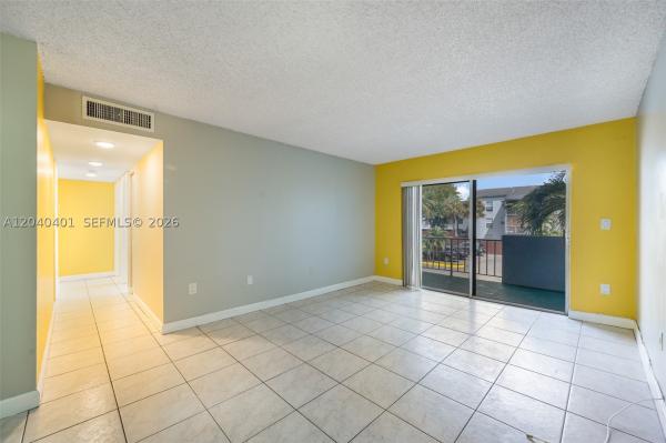 Los Suenos, 1725 W 60th St #F-220, Hialeah, Florida 33012, image 2