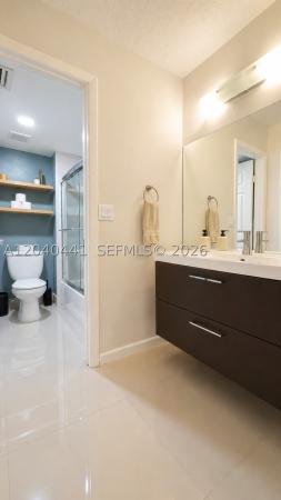 Racquet Club At Bonaventure, 305 Lakeview Dr #204, Weston, Florida 33326, image 1