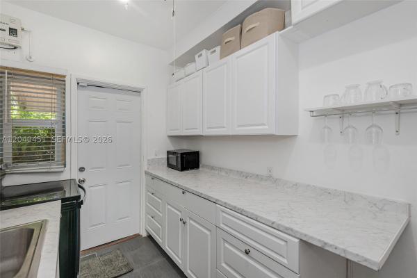 259 NE 111th St, Unincorporated Dade County, Florida 33161, image 2