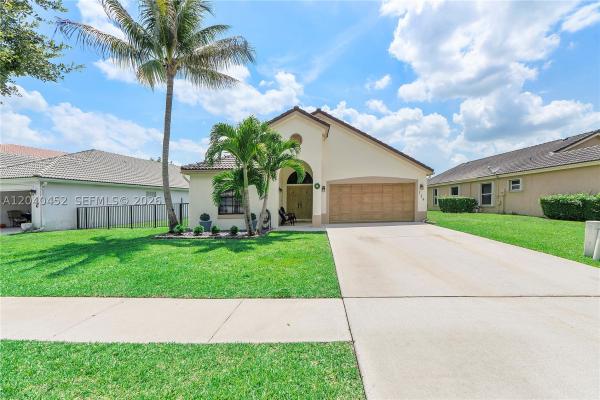 The Preserve At Crestwood, 124 Preserve Dr, Royal Palm Beach, Florida 33411, image 2