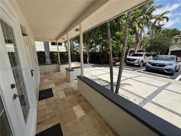 Rio Villas Townhomes, 2724 NE 15th St #1, Fort Lauderdale, Florida 33304, image 1
