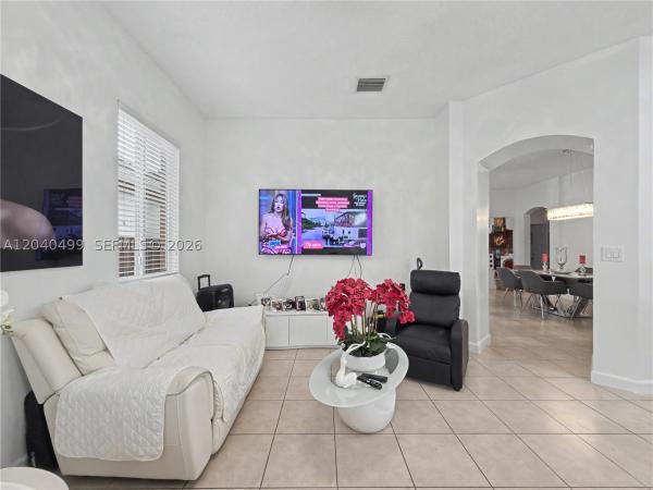 Granada Estates, 522 NE 20th Ave, Homestead, Florida 33033, image 3