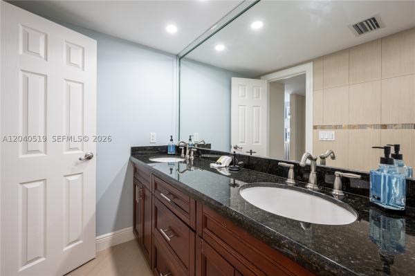 Sian Ocean Residences, 4001 S Ocean Dr #9J, Hollywood, Florida 33019, image 2