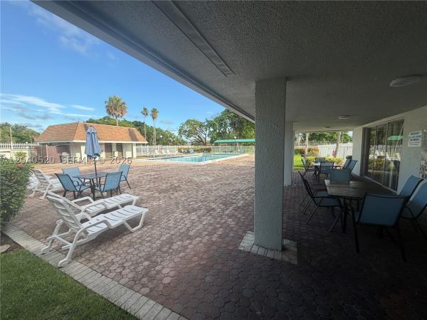 Lakewood On The Green, 360 Lakewood Cir E #B, Margate, Florida 33063, image 1