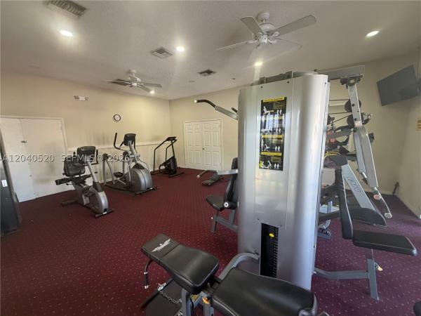 Lakewood On The Green, 360 Lakewood Cir E #B, Margate, Florida 33063, image 2