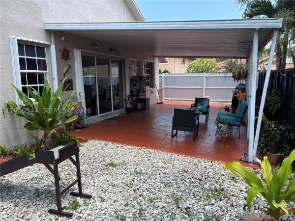 18713 NW 78th Ct, Hialeah, Florida 33015, image 2