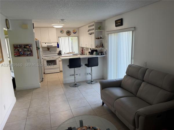Garden Homes At Country Isles, 1335 Seagrape Cir, Weston, Florida 33326, image 2