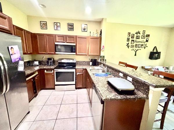 Majorca Isles, Miami Gardens, Florida 33169, image 2