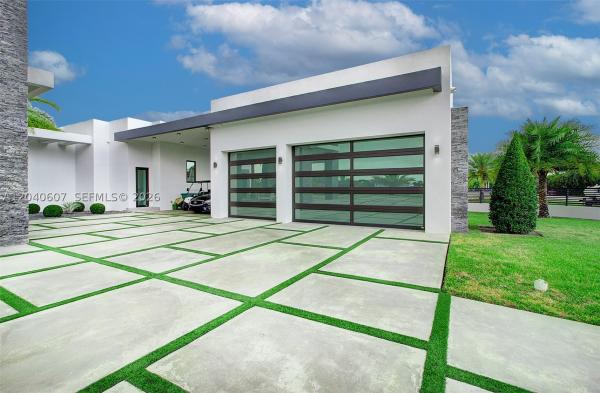Los Jardines Estates, 13052 NW 102nd Ave, Hialeah Gardens, Florida 33018, image 1