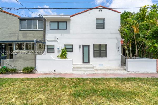 Salidor Court, 337 W 28th St, Miami Beach, Florida 33140, image 1
