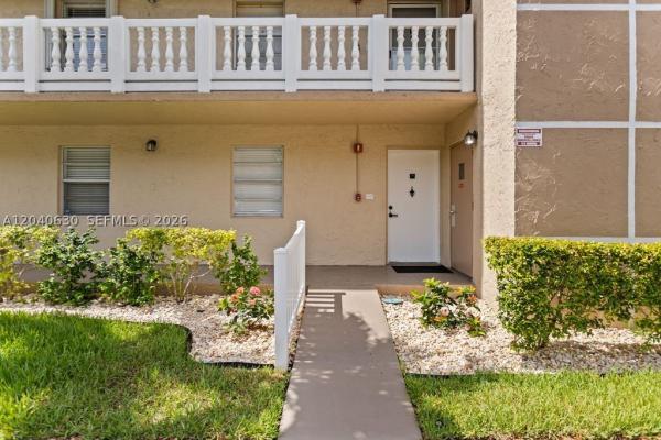 Meadowbrook Lakes, 414 SE 10th St #108, Dania Beach, Florida 33004, image 2