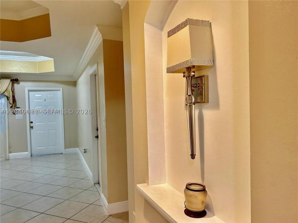 15201 SW 30th Ter, Unincorporated Dade County, Florida 33185, image 2