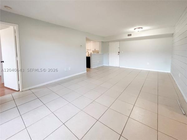 14971 SW 82nd Ln #20-308, Unincorporated Dade County, Florida 33193, image 2