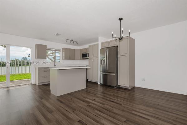 2123 SW 87th Ter, Miramar, Florida 33025, image 1