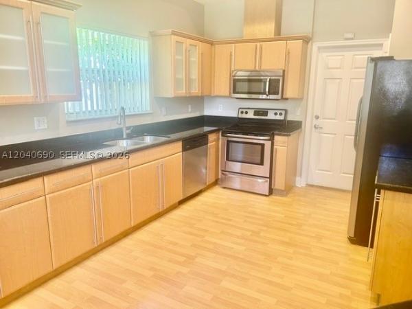 Karenero Falls, 9118 SW 161st Ter, Palmetto Bay, Florida 33157, image 2