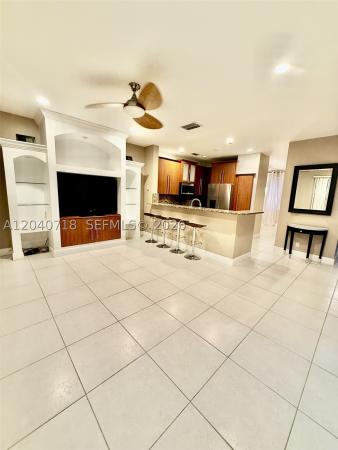 Sierra Falls, 660 Sand Creek Cir, Weston, Florida 33327, image 3