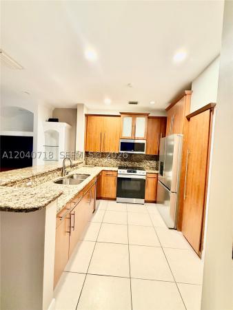 Sierra Falls, 660 Sand Creek Cir, Weston, Florida 33327, image 2