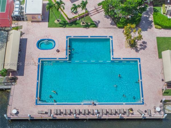Berkley House Of Carriage Hills, 100 Berkley Rd #210, Hollywood, Florida 33024, image 2