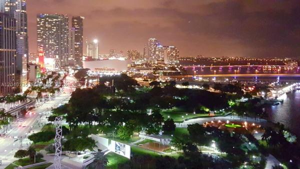 One Miami East, 335 S Biscayne Blvd #2202, Miami, Florida 33131, image 2