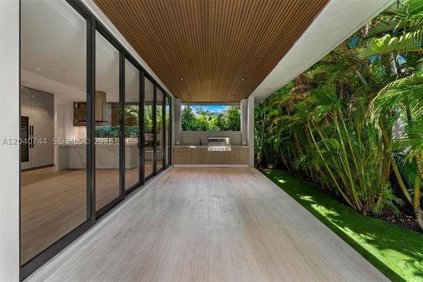 Tropical Isle Homes, 165 Hampton Ln, Key Biscayne, Florida 33149, image 1