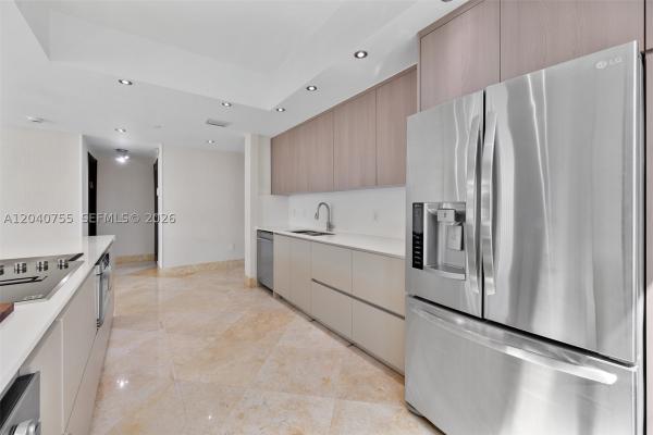Aventura Marina 2, 3332 NE 190th St #114, Aventura, Florida 33180, image 1